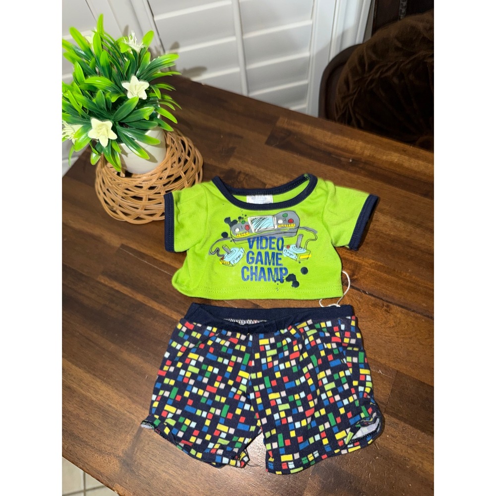 Build-A-Bear Workshop Video Game Champ Outfit T-Shirt and Pixel Shorts Set
